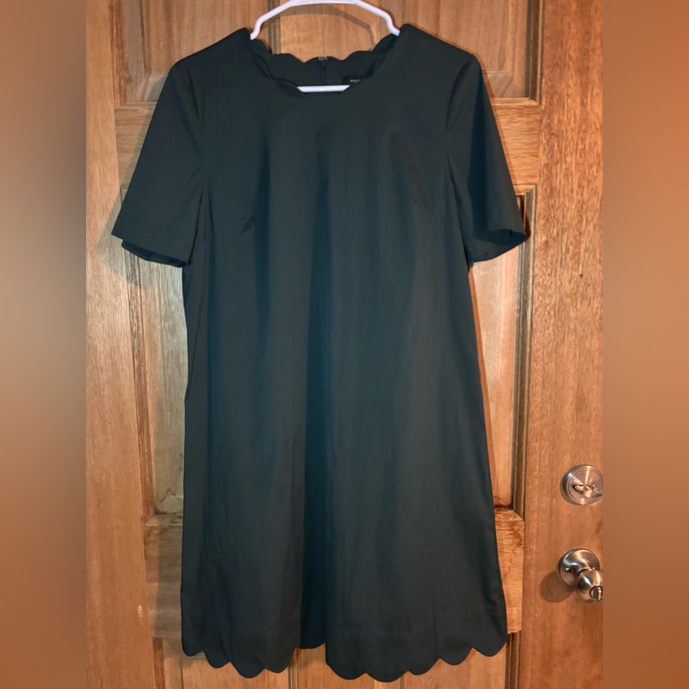 Halogen women’s green A-line‎ Mini Dress Crew Neck size M